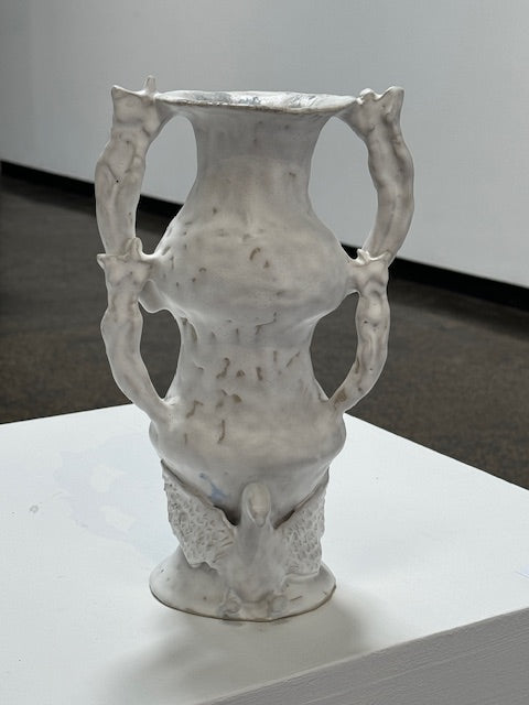 Naru Kubota - Swan Vase (Large)