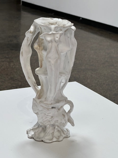 Naru Kubota - Swan Vase (Medium)